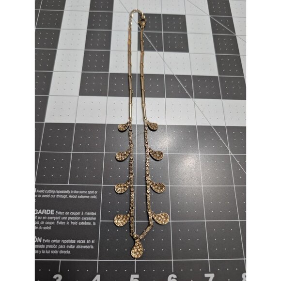 Monet golden tone champagne color rhinestone leaf paisley drop 18" Vtg 70s - Picture 2 of 15